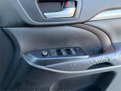2015 TOYOTA KLUGER GXL (4x2)