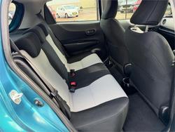 2012 TOYOTA YARIS YR
