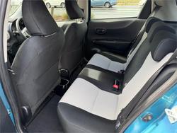 2012 TOYOTA YARIS YR