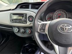 2012 TOYOTA YARIS YR
