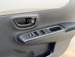 2012 TOYOTA YARIS YR