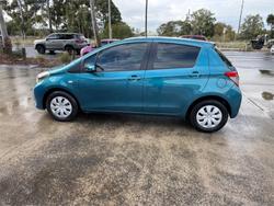 2012 TOYOTA YARIS YR