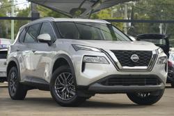 2025 Nissan X-TRAIL ST