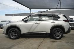 2025 Nissan X-TRAIL ST