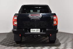 2022 Toyota Hilux Rugged X