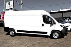 2025 Peugeot Boxer Pro