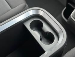 2026 Hyundai STARIA LOAD