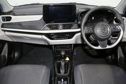 2025 Suzuki Swift Hybrid Plus