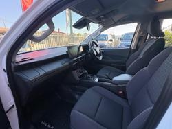 2025 Toyota Hilux SR 48V