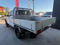 2025 Toyota Hilux SR 48V