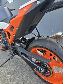 2026 KTM 990 Duke R Duke Black