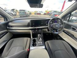 2023 Kia Carnival S