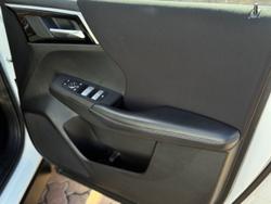 2022 Mitsubishi Outlander LS