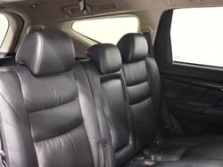 2016 Mitsubishi Pajero Sport GLS