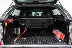 2022 Toyota Hilux SR5