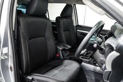 2022 Toyota Hilux SR5