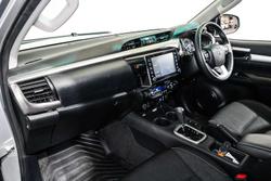 2022 Toyota Hilux SR5