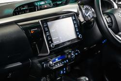 2022 Toyota Hilux SR5