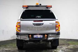 2022 Toyota Hilux SR5