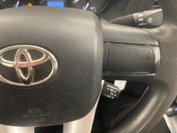 2018 Toyota Hilux Workmate TGN121R 4x2 Glacier White