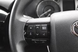 2022 Toyota Hilux SR