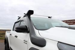 2022 Toyota Hilux SR
