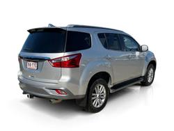 2017 Isuzu MU-X LS-T