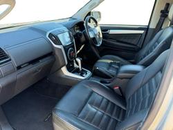 2017 Isuzu MU-X LS-T