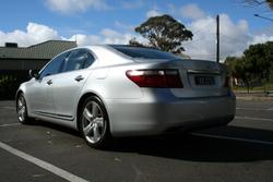 2007 Lexus LS 460