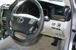 2007 Lexus LS 460