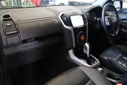 2020 Isuzu MU-X LS-T
