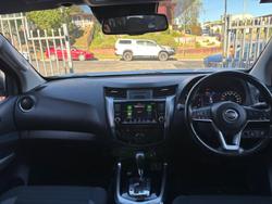 2022 Nissan Navara ST-X