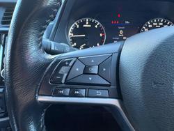 2022 Nissan Navara ST-X