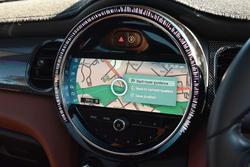 2022 MINI Hatch Cooper SE MINI Yours