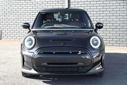 2022 MINI Hatch Cooper SE MINI Yours