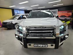 2022 Isuzu MU-X LS-T