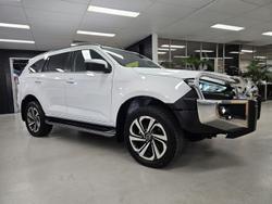 2022 Isuzu MU-X LS-T