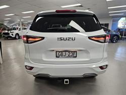 2022 Isuzu MU-X LS-T
