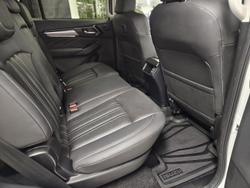 2022 Isuzu MU-X LS-T