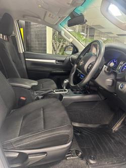 2019 Toyota Hilux SR5