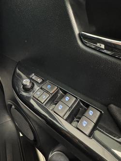 2019 Toyota Hilux SR5 GUN126R 4X4 Dual Range Glacier White