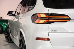 2023 BMW X5 M60i