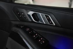 2023 BMW X5 M60i