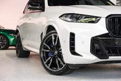 2023 BMW X5 M60i