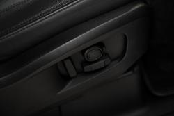 2024 Land Rover Defender 110 D300 X-Dynamic HSE
