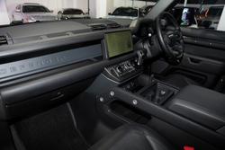 2024 Land Rover Defender 110 D300 X-Dynamic HSE