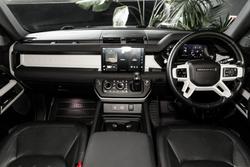 2021 Land Rover Defender 110 D300 SE
