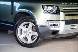 2021 Land Rover Defender 110 D300 SE