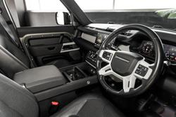 2021 Land Rover Defender 110 D300 SE