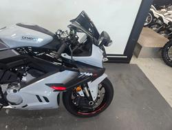 2025 CFMOTO 2025 CF Moto 675CC 675 SR-R ABS Aerolite Grey